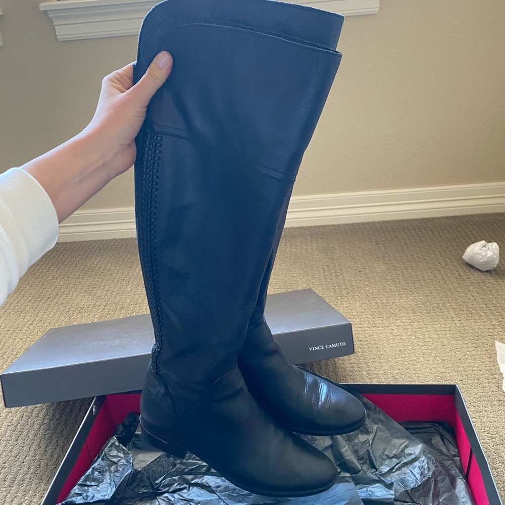 Vince Camuto boots size 9,5